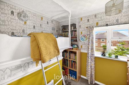 3 bedroom Semi-detached house for sale in Davenport Drive, Cleethorpes, DN35