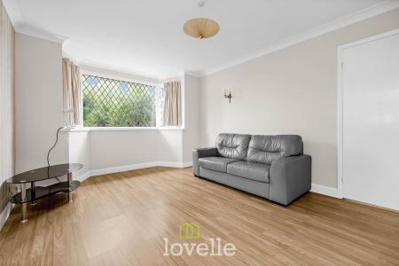 2 bedroom Detached bungalow for sale in Queen Elizabeth Road, Humberston, DN36