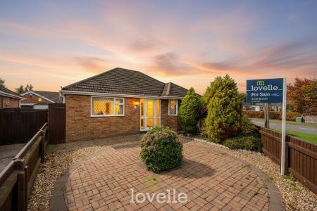 2 bedroom Detached bungalow for sale in Queen Elizabeth Road, Humberston, DN36