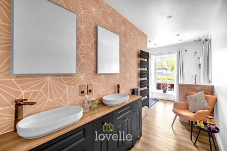 5 bedroom Detached house for sale in Church Lane, Marshchapel, DN36