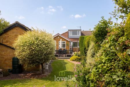 3 bedroom Semi-detached bungalow for sale in Swaby Drive, Cleethorpes, DN35