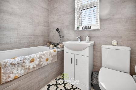 3 bedroom Detached house for sale in Arden Village, Cleethorpes, DN35