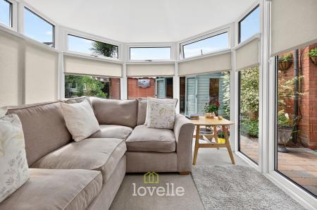 3 bedroom Detached house for sale in Arden Village, Cleethorpes, DN35