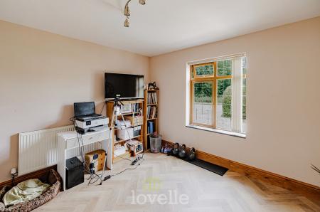 4 bedroom Detached bungalow for sale in Duckthorpe Lane, Marshchapel, DN36