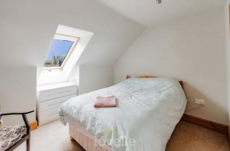 4 bedroom Detached bungalow for sale in Duckthorpe Lane, Marshchapel, DN36
