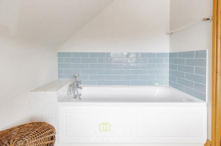4 bedroom Detached bungalow for sale in Duckthorpe Lane, Marshchapel, DN36