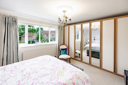 4 bedroom Detached house for sale in Cassbrook Drive, Fulstow, LN11