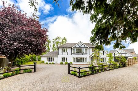 4 bedroom Detached house for sale in Cassbrook Drive, Fulstow, LN11
