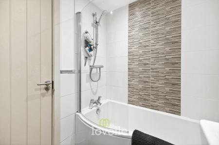 2 bedroom Terraced House for sale in Trondheim Close, New Waltham, DN36