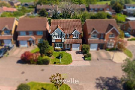 4 bedroom Detached house for sale in St. Johns Gate, Tetney, DN36