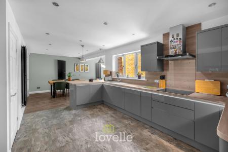 4 bedroom Detached house for sale in St. Johns Gate, Tetney, DN36