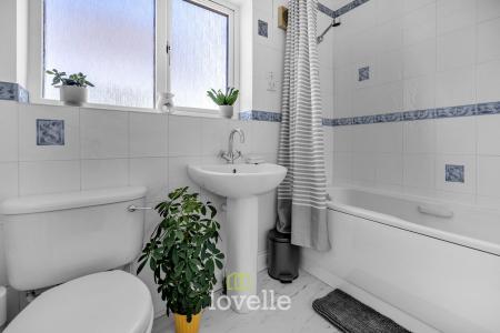 4 bedroom Detached house for sale in St. Johns Gate, Tetney, DN36