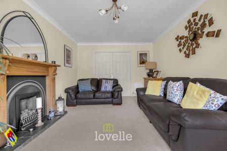 4 bedroom Detached house for sale in St. Johns Gate, Tetney, DN36