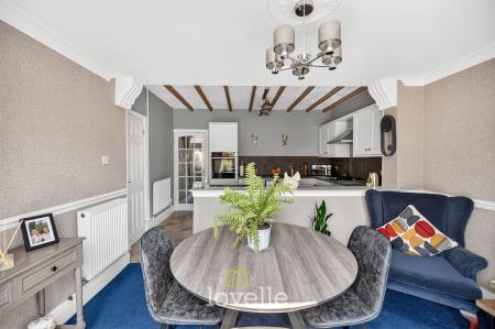 3 bedroom Terraced House for sale in Campden Crescent, Cleethorpes, DN35