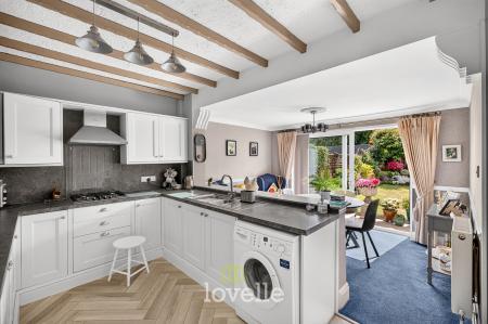3 bedroom Terraced House for sale in Campden Crescent, Cleethorpes, DN35