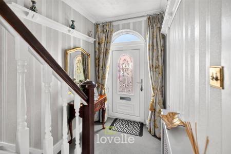 3 bedroom Terraced House for sale in Campden Crescent, Cleethorpes, DN35