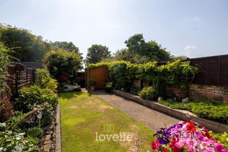 3 bedroom Terraced House for sale in Campden Crescent, Cleethorpes, DN35
