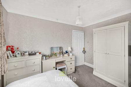 3 bedroom Terraced House for sale in Campden Crescent, Cleethorpes, DN35