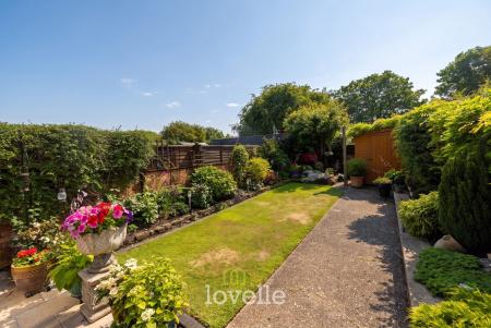 3 bedroom Terraced House for sale in Campden Crescent, Cleethorpes, DN35