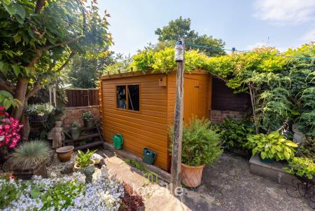 3 bedroom Terraced House for sale in Campden Crescent, Cleethorpes, DN35