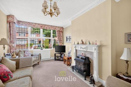 3 bedroom Terraced House for sale in Campden Crescent, Cleethorpes, DN35