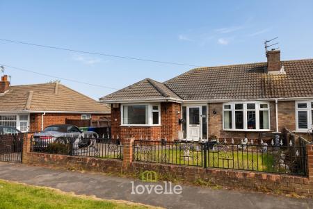 3 bedroom Semi-detached bungalow for sale in Swales Road, Humberston, DN36