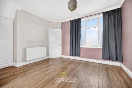 3 bedroom Semi-detached house for sale in Pendreth Place, Cleethorpes, DN35