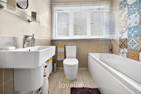 3 bedroom Detached house for sale in Northfield Close, Tetney, DN36