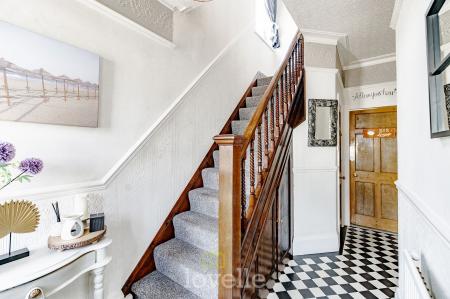 3 bedroom Semi-detached house for sale in Queens Parade, Cleethorpes, DN35