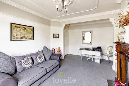 3 bedroom Semi-detached house for sale in Queens Parade, Cleethorpes, DN35