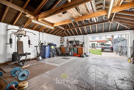3 bedroom Semi-detached house for sale in Queens Parade, Cleethorpes, DN35