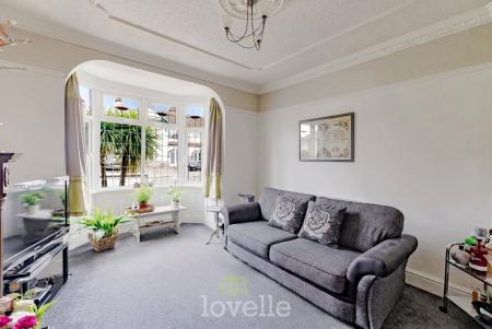 3 bedroom Semi-detached house for sale in Queens Parade, Cleethorpes, DN35