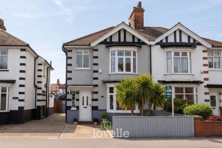 Queens Parade, Cleethorpes, DN35