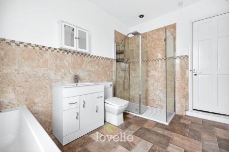 2 bedroom Terraced House for sale in Johnson Street, Cleethorpes, DN35