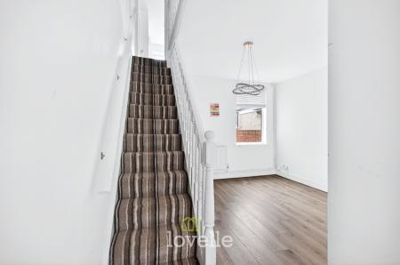 2 bedroom Terraced House for sale in Johnson Street, Cleethorpes, DN35