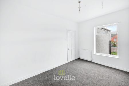 2 bedroom Terraced House for sale in Johnson Street, Cleethorpes, DN35