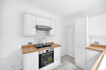 2 bedroom Terraced House for sale in Johnson Street, Cleethorpes, DN35
