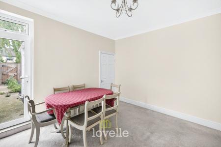 2 bedroom Terraced House for sale in Douglas Road, Cleethorpes, DN35