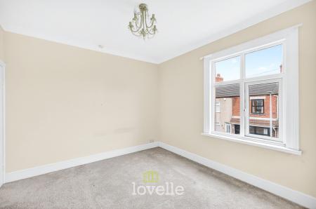 2 bedroom Terraced House for sale in Douglas Road, Cleethorpes, DN35