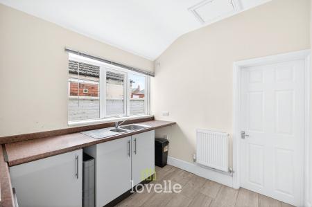 2 bedroom Terraced House for sale in Douglas Road, Cleethorpes, DN35