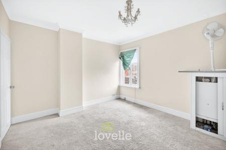 2 bedroom Terraced House for sale in Douglas Road, Cleethorpes, DN35