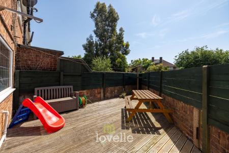 2 bedroom Terraced House for sale in Penshurst Road, Cleethorpes, DN35
