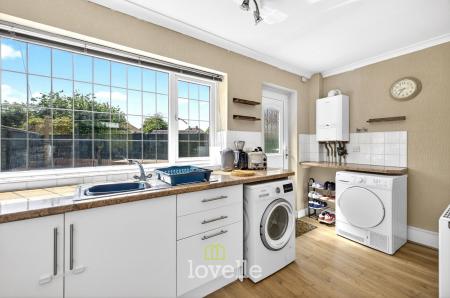 2 bedroom Terraced House for sale in Penshurst Road, Cleethorpes, DN35