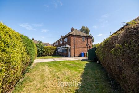 2 bedroom Terraced House for sale in Penshurst Road, Cleethorpes, DN35