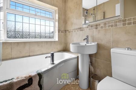 2 bedroom Terraced House for sale in Penshurst Road, Cleethorpes, DN35