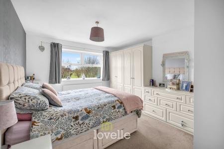 4 bedroom Detached house for sale in Berkeley Road, Cleethorpes, DN35