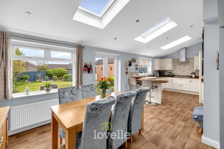 4 bedroom Detached house for sale in Berkeley Road, Cleethorpes, DN35
