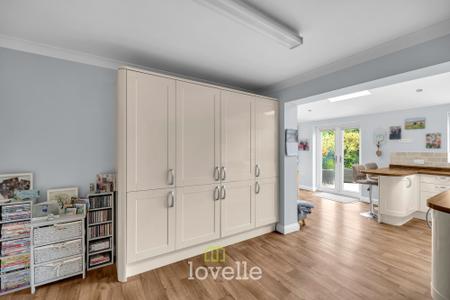 4 bedroom Detached house for sale in Berkeley Road, Cleethorpes, DN35