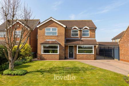 4 bedroom Detached house for sale in Berkeley Road, Cleethorpes, DN35