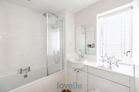 4 bedroom Detached house for sale in The Birches, Humberston, DN36